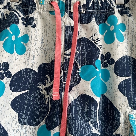 Men’s Hollister Floral Swim  Trunks - Size Small - Picture 2 of 9